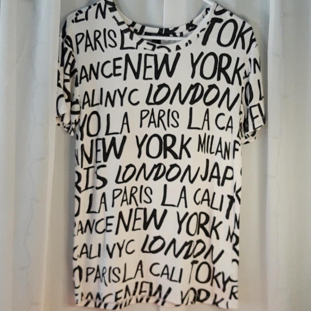 Forever 21 tee